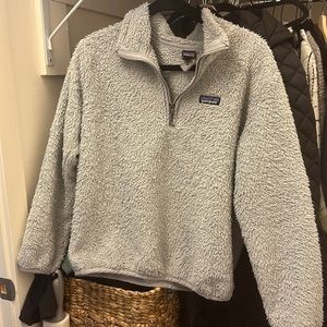 Fuzzy Patagonia sweater, mid/half zip